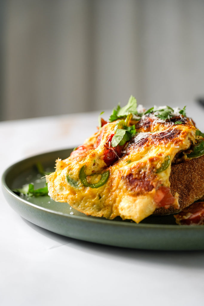 Jalapeño Kabana Omelette (Quick & Easy Spicy Recipe)